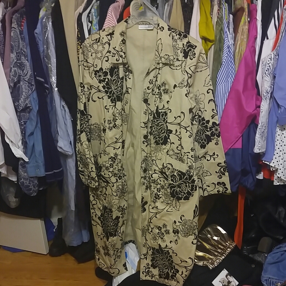 Light weight coat... Long coat (SOLD)